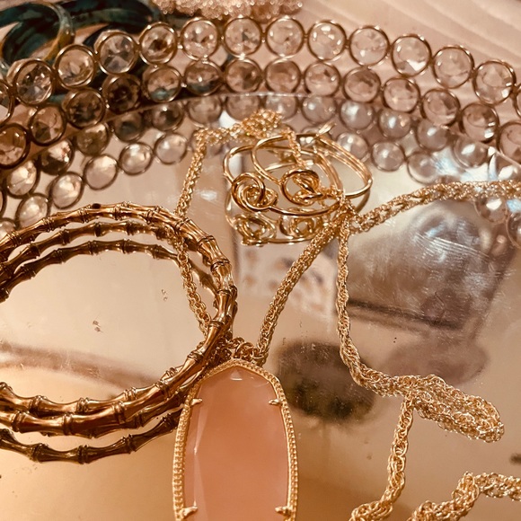 Jewelry sets from $15-25. - Picture 2 of 11